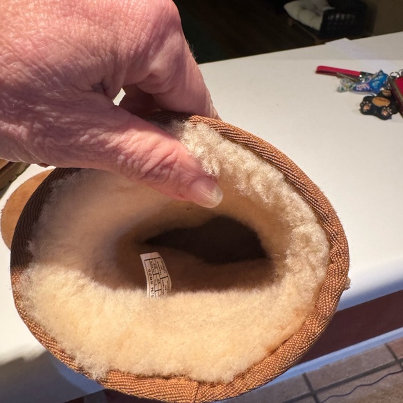 UGG Tan boots sz 6 - Picture 11 of 12